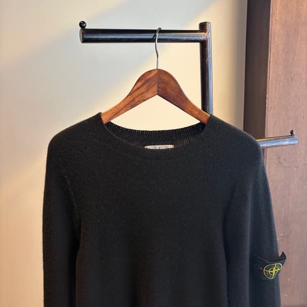 15134 - 스톤아일랜드 와펜 울 니트 (라나 울 80%)