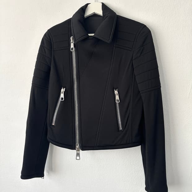 닐바렛 아카이브 사선 지퍼 크롭 바이커 자켓