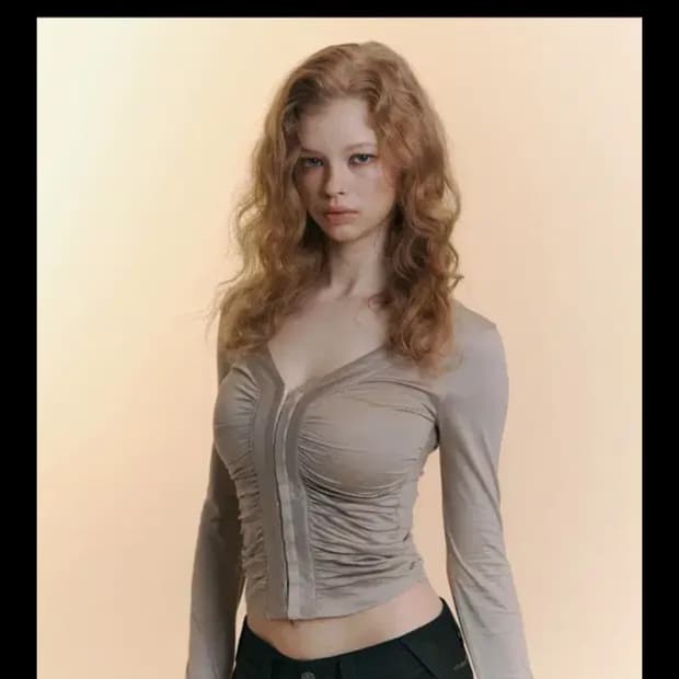 플리즈노팔로우 칸델라 후크 셔링 롱 슬리브 탑 베이지