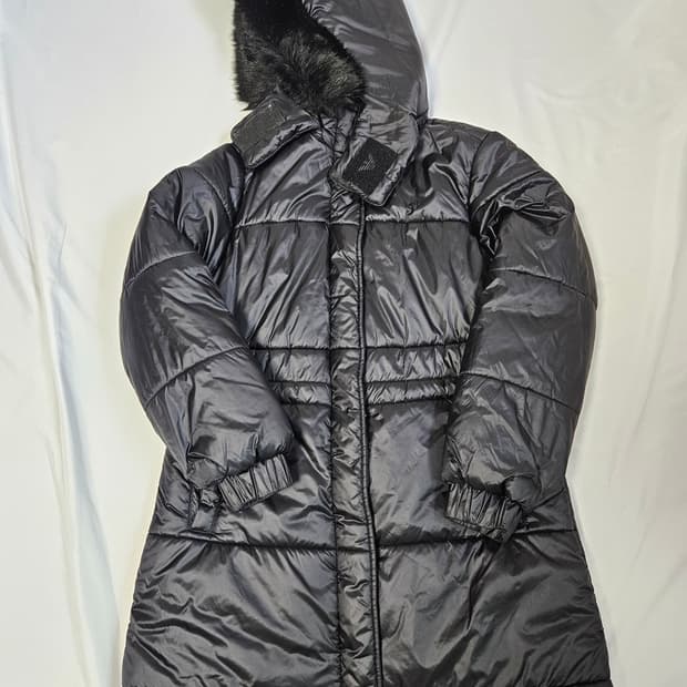 엠포리오 아르마니 체스트라인 경량패딩 코트 롱자켓 퍼 42 (거의새상품)