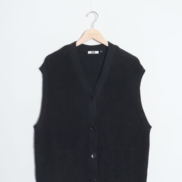 UNIQLO U Knit Vest