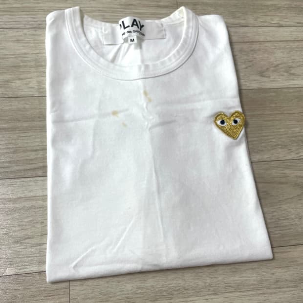 comme des garcons gold t-shirt