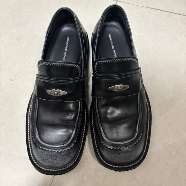 [260] 로맨틱무브 하프문 레더 로퍼