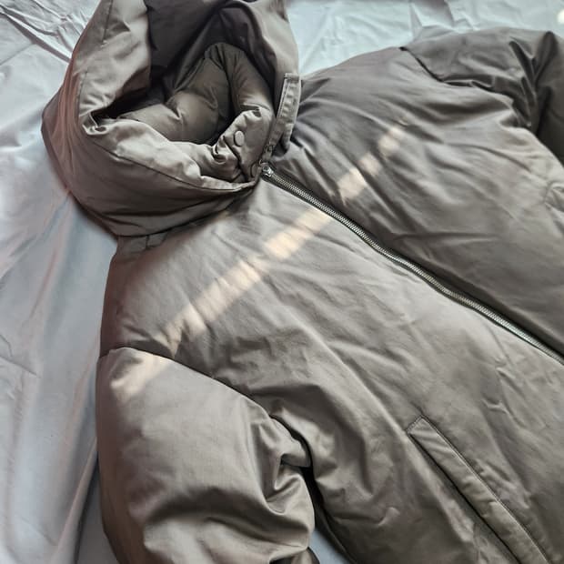 인사일런스 수피마 구스다운 자켓