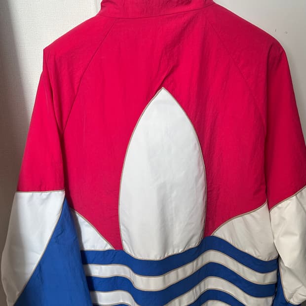 아디다스 빅로고 바람막이