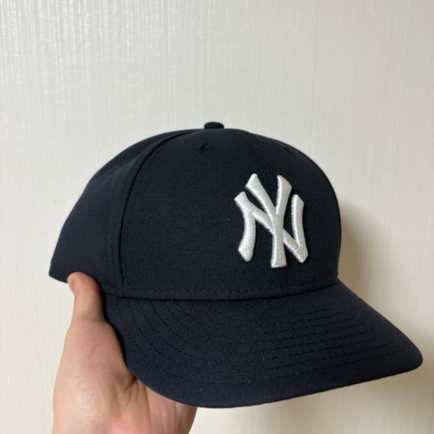 뉴에라 로우 프로파일 NY 네이비 778(62.5cm)