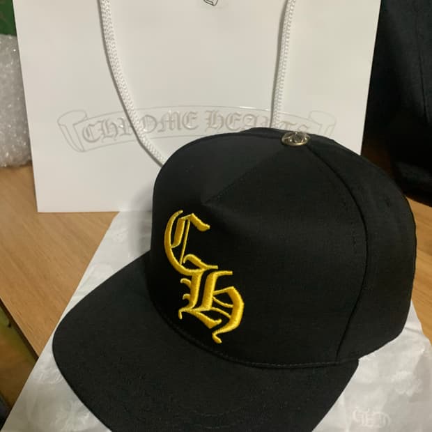 크롬하츠 CH 블랙 옐로우 모자