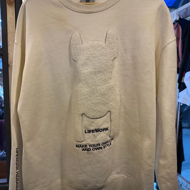 라이프워크 라독 부클 자수 맨투맨