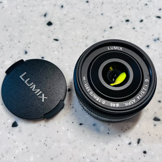 파나소닉 gf7 바디 구입시 선택 가능한 옵션 1번 렌즈