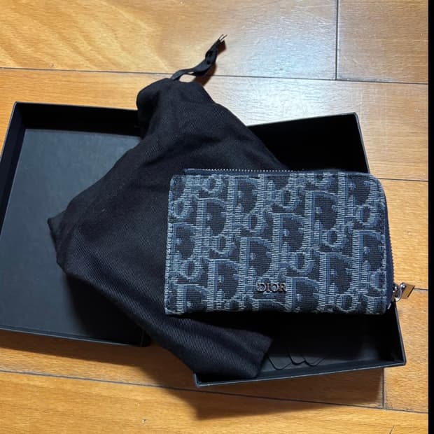 디올 오블리크  지퍼 지갑