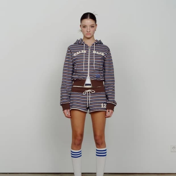 에즈이프캘리 CALIE BABE STRIPE 후드집업 반바지 세트