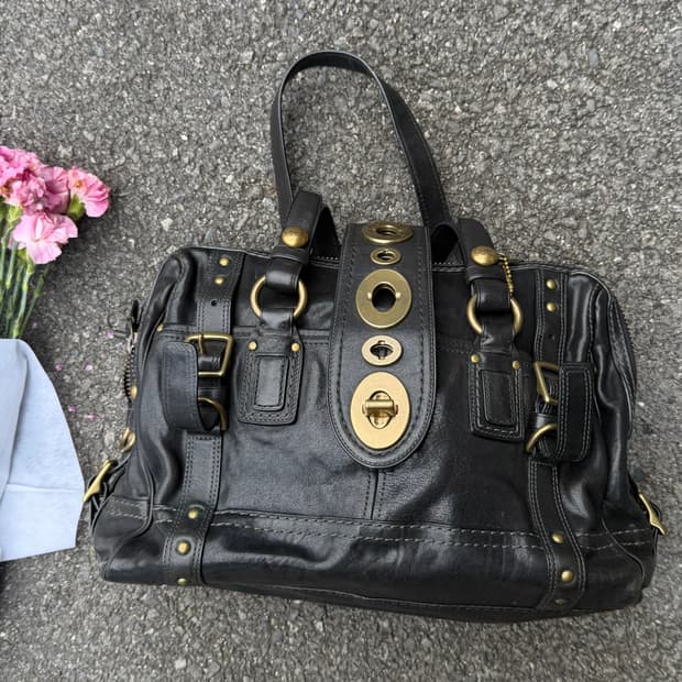 국내 유일매물 coach 65주년 한정판 레거시 릴리 사첼백
