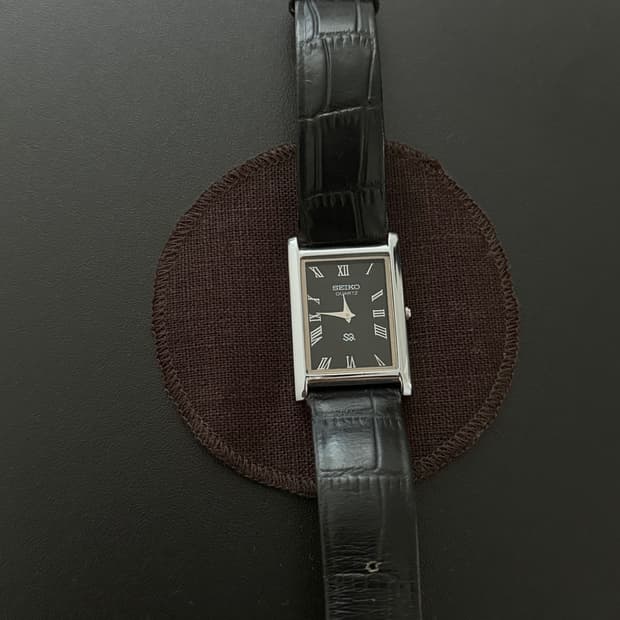 Seiko 빈티지 탱크 블랙