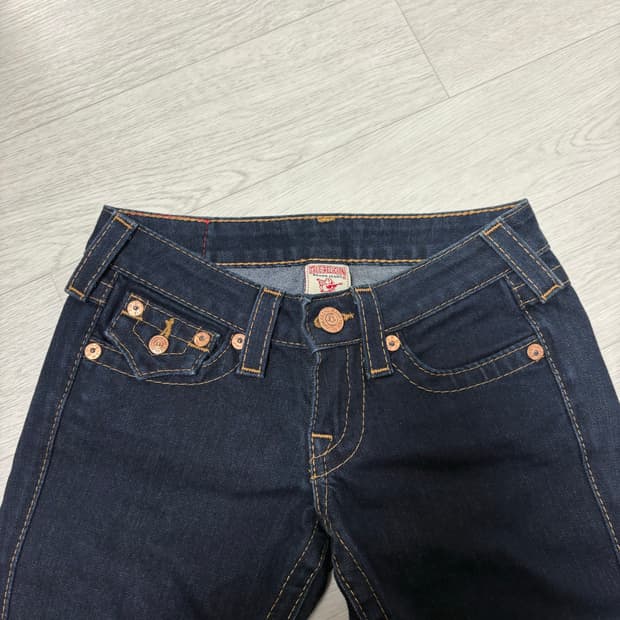 트루릴리전 로우라이즈 부츠컷 데님