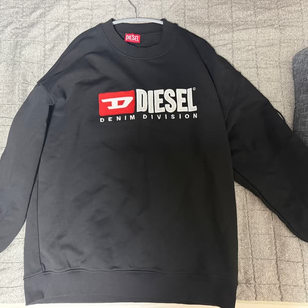 디젤 맨투맨 xl 팝니다