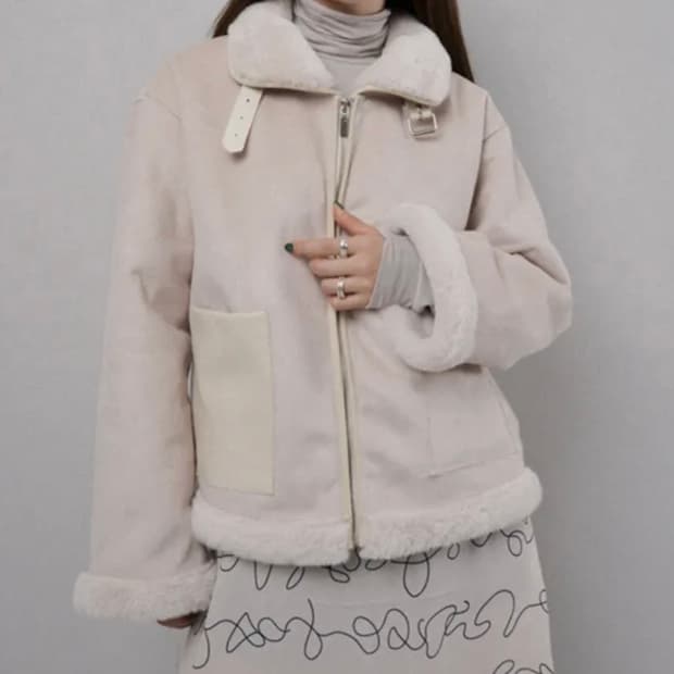 카타르시스 무스탕 연베이지