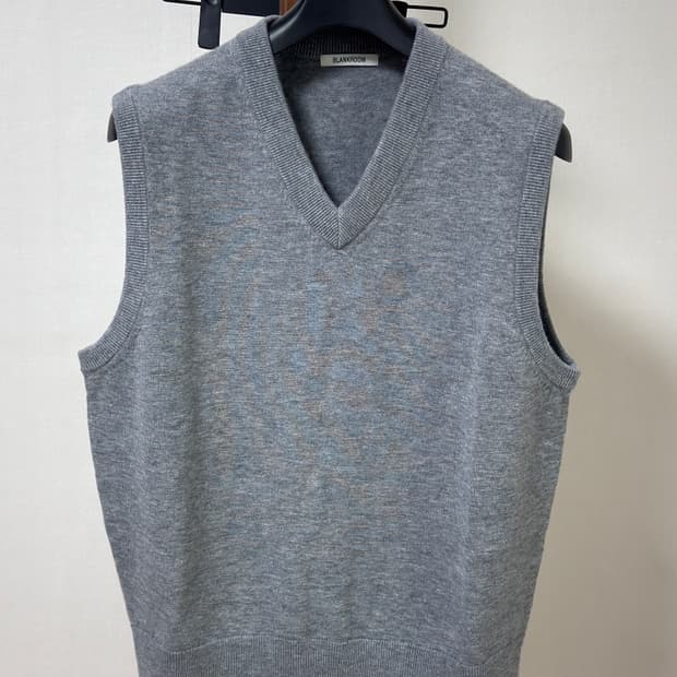 블랭크룸 브이 니트 베스트: 그레이 / 1