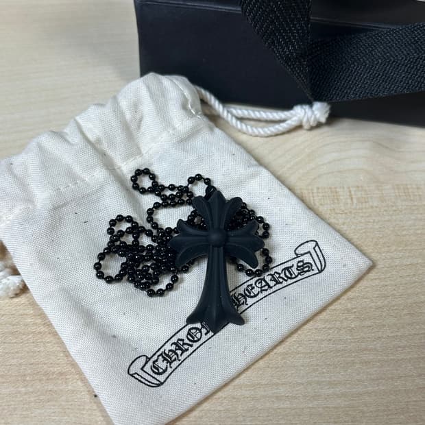 [새상품] 크롬하츠 실리크롬 CH크로스 펜던트 블랙 2025 (풀구성)