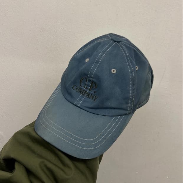 C.P. Company 블루 볼캡