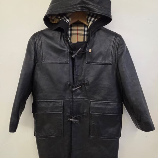 버버리 더블 블랙 가죽 코트