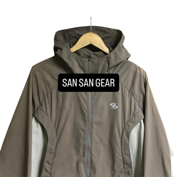 산산기어 22FW 후디 바람막이자켓