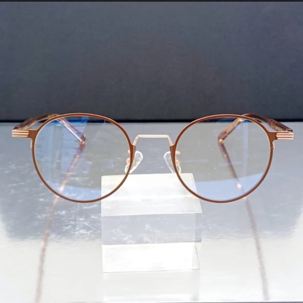 임영웅안경키싱하트 티타늄 안경테로즈골드 새상품 미개봉