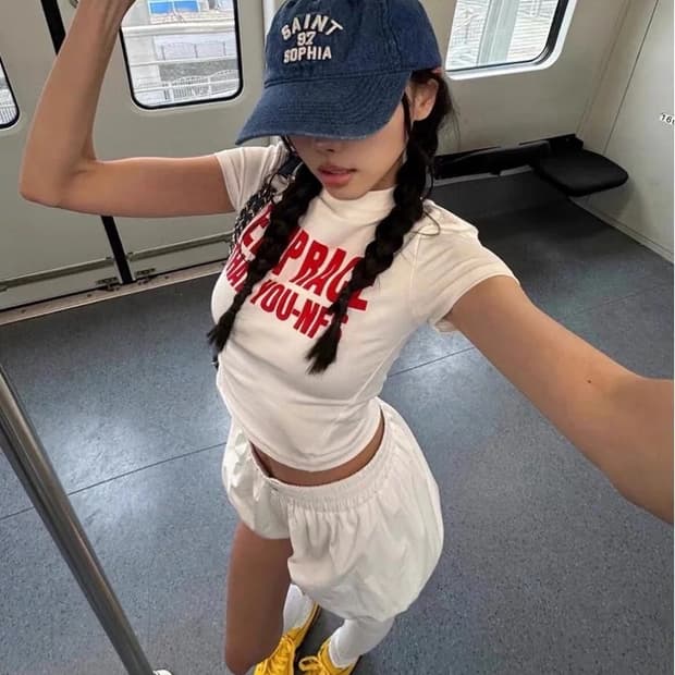 슬림 레터링 크롭 반팔 티셔츠