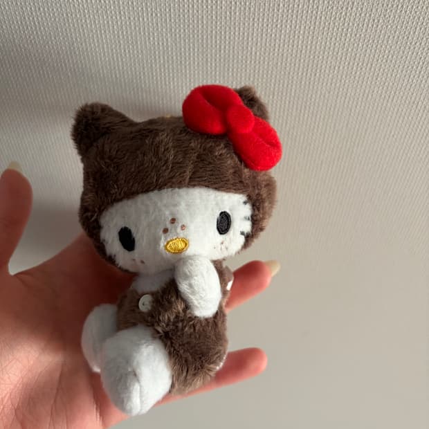 몬치치 50주년 x 헬로키티 키링