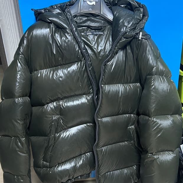 자라 유광패딩 카키L