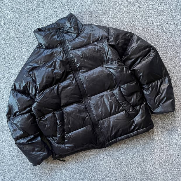 In Silence 유광 패딩 