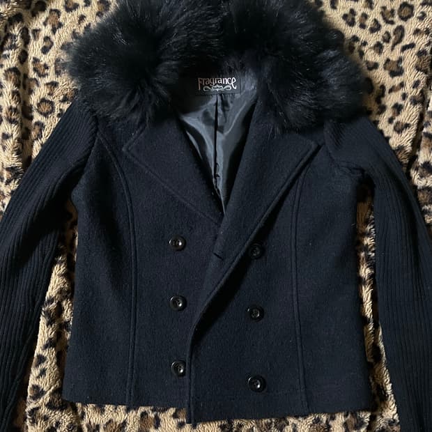 폭스 리얼퍼 니트 자켓