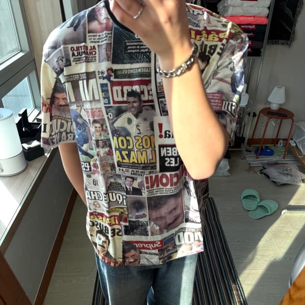 슈프림 헤드라인 반팔 티셔츠