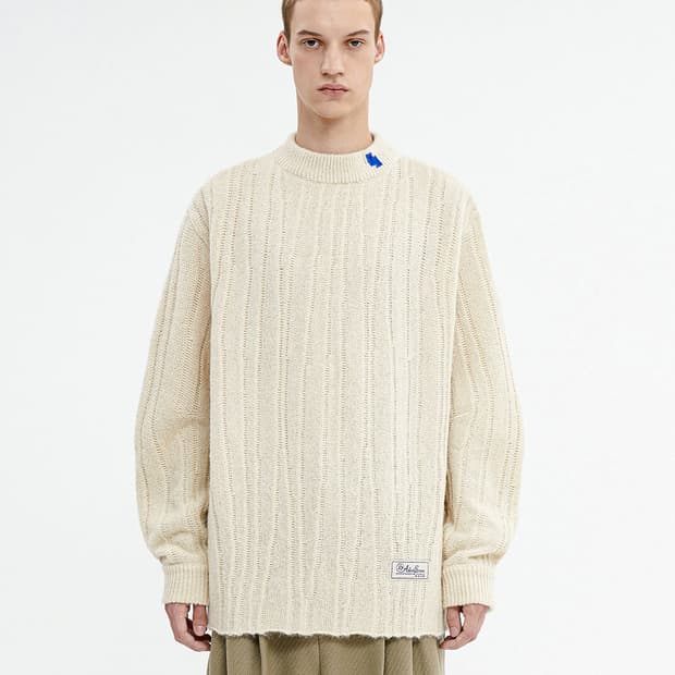 아더에러 플루익 니트 A1 스웨터 fluic logo knit 맨투맨