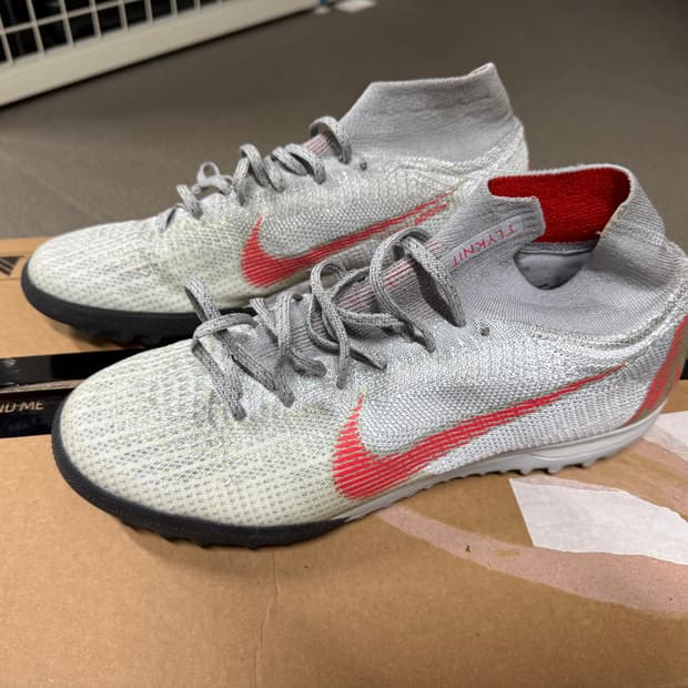 [280] 나이키 머큐리얼 축구화 플라이니트 tf