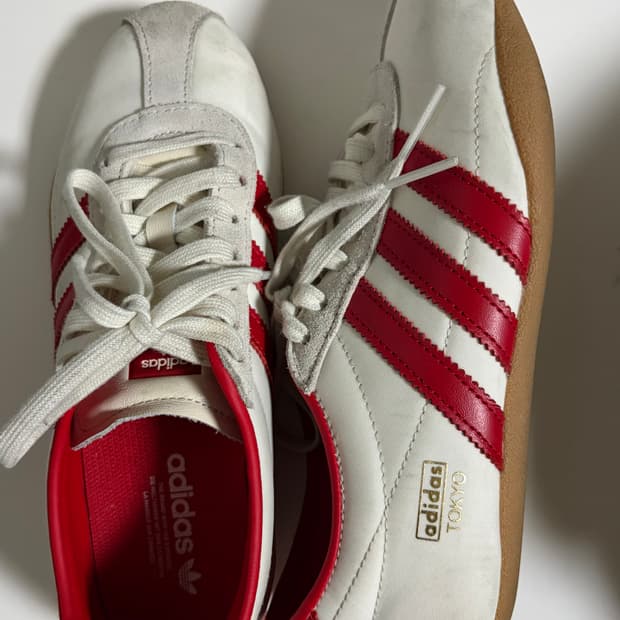 아디다스 도쿄 화이트레드