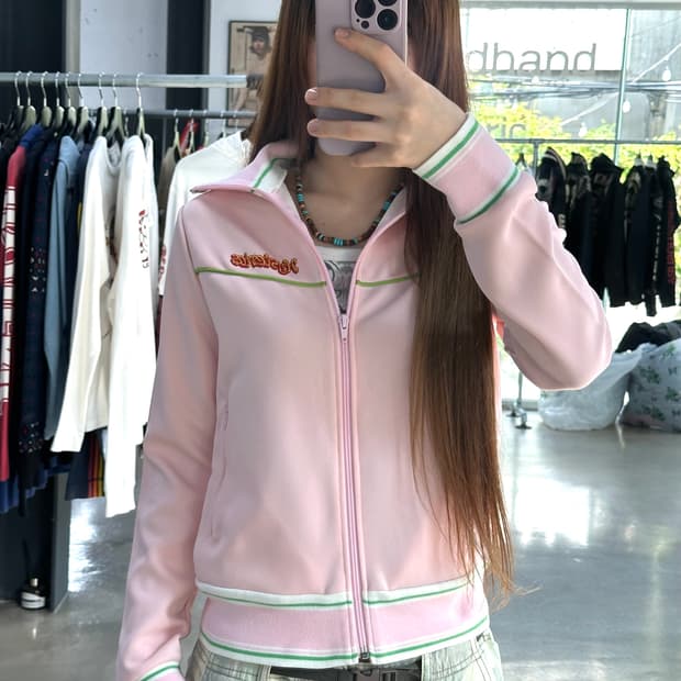 히스테릭글래머 디저트빅로고 딸기말차 하이넥 트랙져지