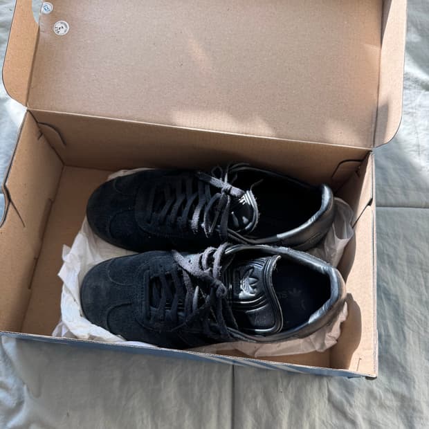 아디다스 가젤 블랙 225 스니커즈