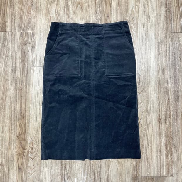 BCBG 코듀로이 미디 스커트 31