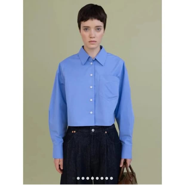 에잇세컨즈 윈터 크롭 셔츠 스카이블루