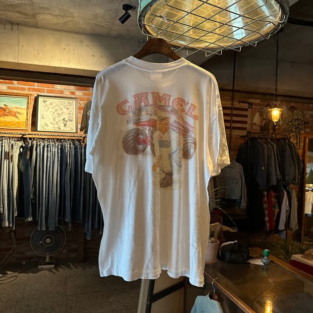 90s USA Vintage Camel T Shirt
