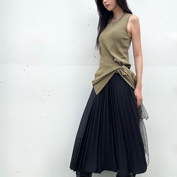 Leather mix hybrid pleats skirt / black