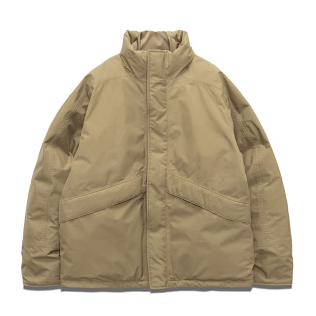 S] 25fw 나나미카 고어텍스 숏 다운 자켓 카키베이지