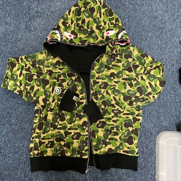 베이프 리버시블 후드집업