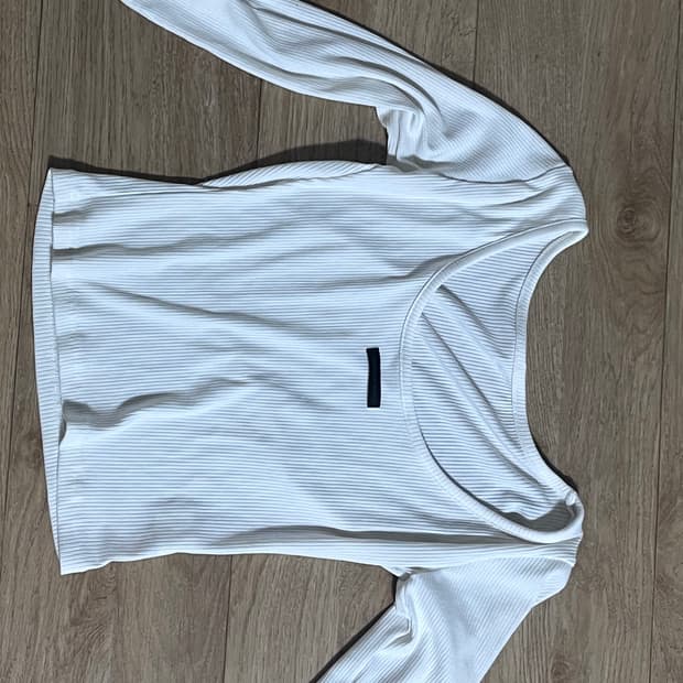 헬레네파리스 긴팔티셔츠