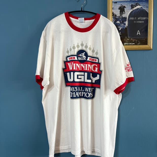 00‘s ports & company Ringer Tee. 