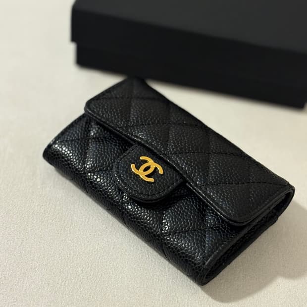 샤넬 캐비어 똑딱이 금장 카드지갑 (새상품)