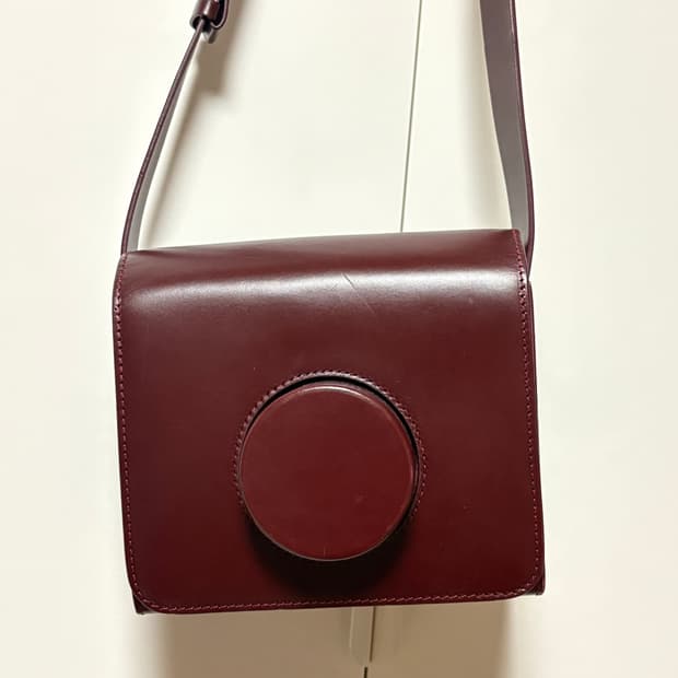 르메르 카메라백 버건디