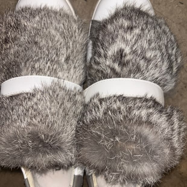 Ugg 퍼 스니커즈