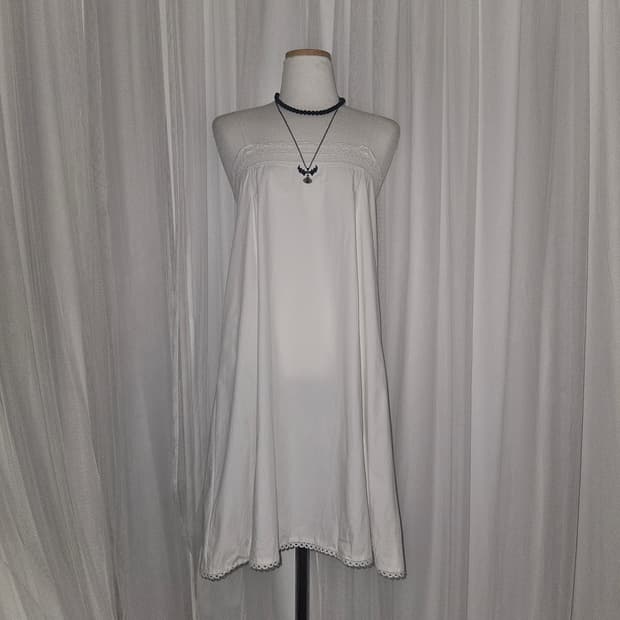 wellrow seoul 화이트 레이스 라인 뷔스티에