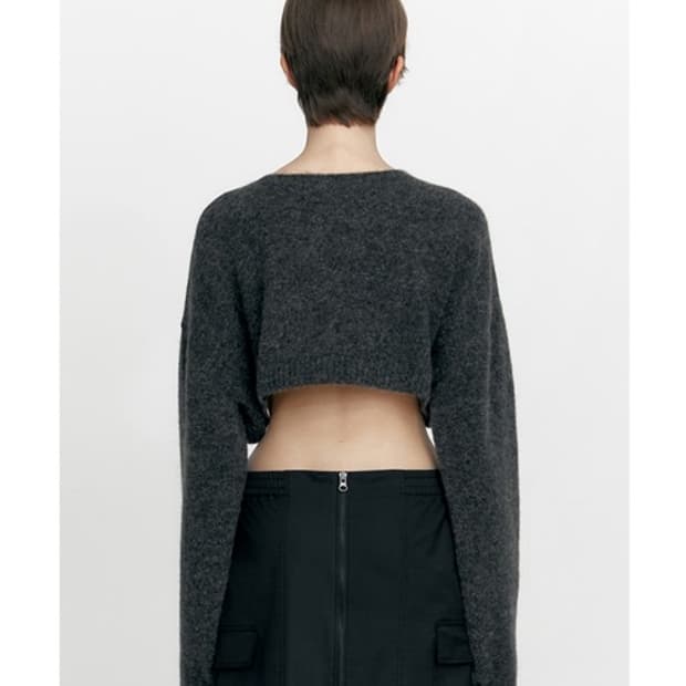 **마지막가격/2월까지판매** 스튜디오테이블 2 way 울 크롭니트 차콜